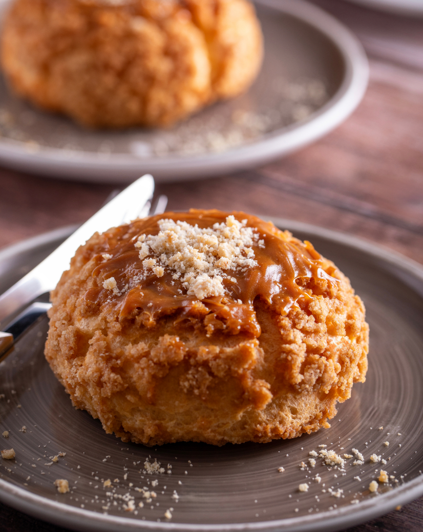 Choux da Hachimitsu servido no prato